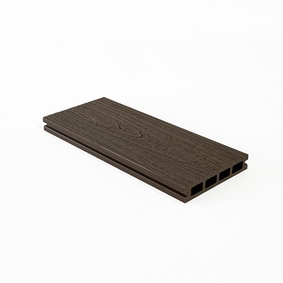 Composite Wood Deck with 3D Embossing Texture